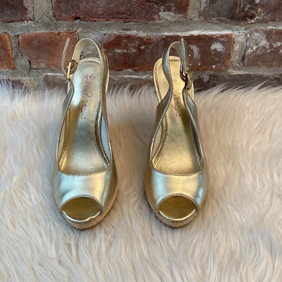 Lilly Pulitzer Kristin Slingback Wedge Sandal in Gold Metallic Leather, Size 6M - Picture 4 of 17